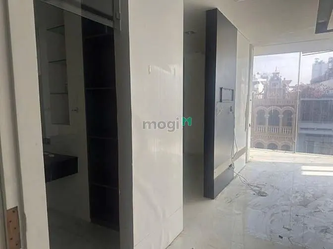 5,5M X 11M Nhà Mặt Tiền Đường 6 Tầng Thang Máy Mặt Phố Hai Bà Trưng