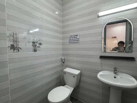 Cho Thuê Căn Hộ Studio Cửa Sổ, Sạch Sẽ Q1 Gần Cầu Ông Lãnh, Cầu Calmette, Bùi Viện, Chợ Bến Thành