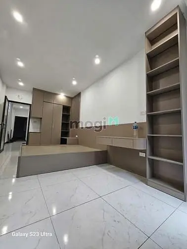 Nhà Đẹp Ba Đình - Thang Máy - Lô Góc