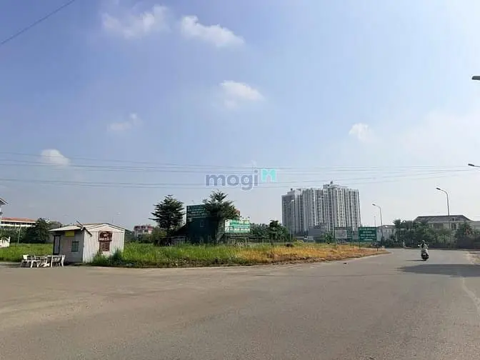 Chính Chủ Gửi Bán Lô Góc 2 Mặt Tiền, Cách Liên Phường 50M, P.phú Hữu