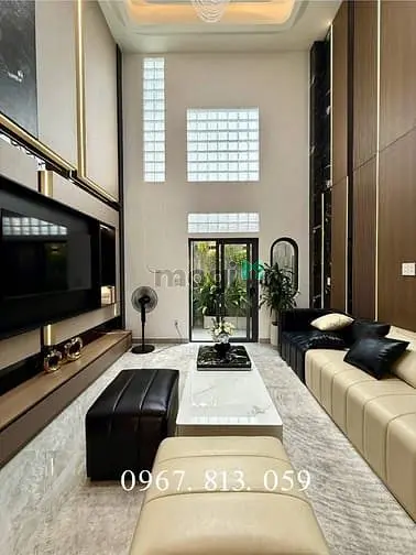 Nhà Đường Thông, Bên Ubp Và Trường Học, Dt:4X15,5M, Lửng, 3Lầu, 4Pn