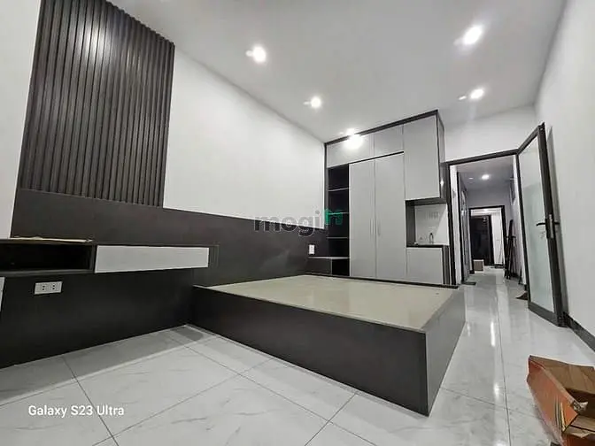 Nhà Đẹp Ba Đình - Thang Máy - Lô Góc