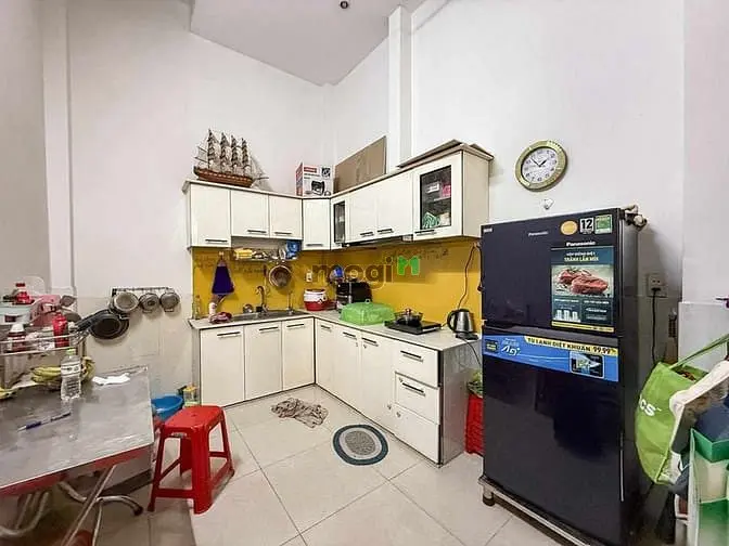 Bán Nhà Hxh Thành Thái Q.10 - 43M2 - 5 Tầng Chỉ 10,7 Tỉ