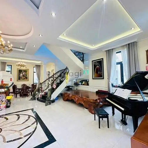 Chính Chủ Gửi Bán Biệt Phủ Đẳng Cấp, Cách Trung Tâm Gigamall 100M