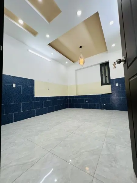 Phòng Có Máy Lạnh,Ngay Cầu Vượt Linh Xuân