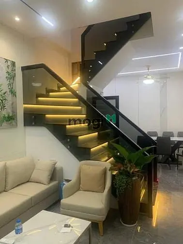 Nhà Đẹp Hoàng Văn Thái - Ô Tô Tránh