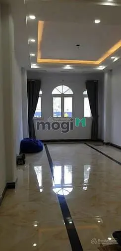 Cho Thuê Nhà Mặt Tiền Nguyễn Chí Thanh P7, Q10. Tp. Hcm