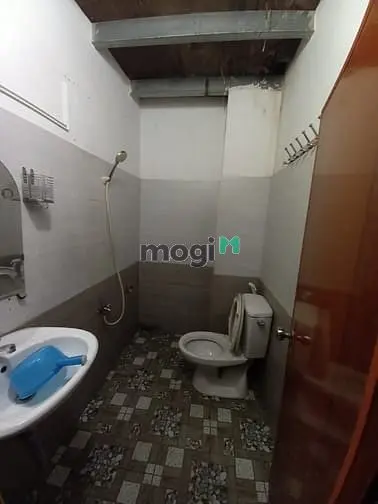 Cho Thuê Mặt Bằng 4X30M Mặt Tiền Sầm Uất Bạch Đằng (Gần Chợ Bà Chiểu)