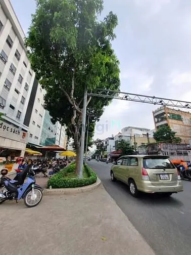 Mặt Tiền Kinh Doanh Khủng Ngay Vòng Xoay Dân Chủ Quận 10 52 Tỷ Tl