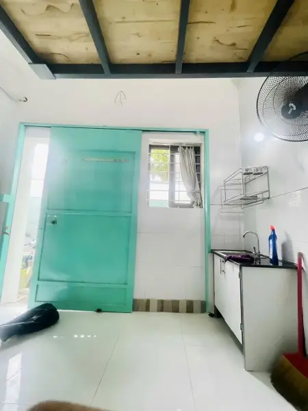 Phòng Gác Full Nội Thất_Lầu Trệt_Cửa Sổ_Trường Đh Nguyễn Tất Thành 4P Tới Nơi