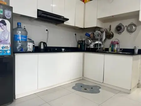 Tuyển 2 Bạn Phòng Kí Túc Xá Tại Chung Cư Hoa Sen - Đối Diện Đầm Sen