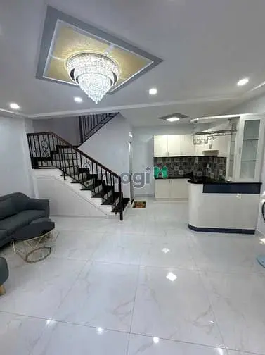 💥Chủ Bán Gấp Nhà Nguyễn Thượng Hiền P.5 Bt 🏠35M2 Ngang 6M 5 Lầu Đúc