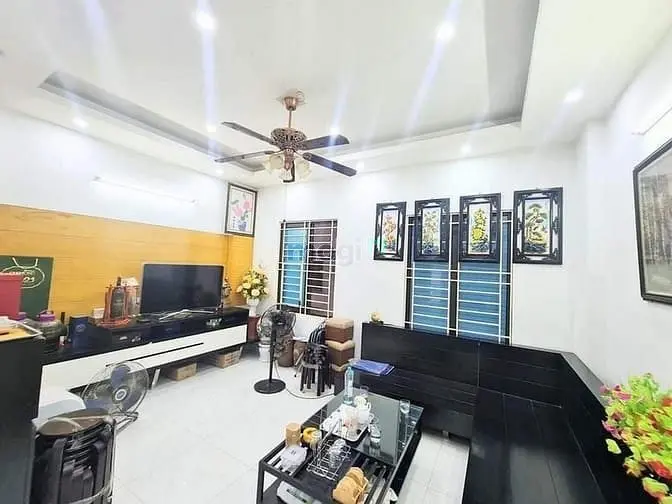 Bán Nhà Kim Giang Dt 45M2 X5T, Ngõ Rộng,Thoáng,Gần Phố,Giá Chỉ 8,25 Tỷ