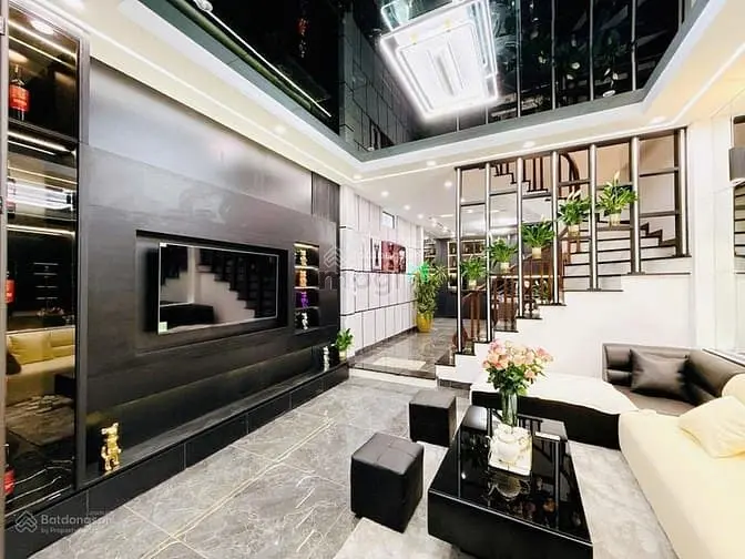 Bán Nhà Kim Giang-Đại Kim 52Mx5T,Ngõ 4M,Thoáng,Giá Chỉ 9.5 Tỷ,Sổ Đỏ