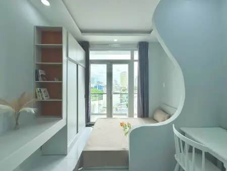 Cho Thuê Phòng 35-40M2 Full Nội Thất, Ban Công, Nguyễn Văn Cừ Quận 1