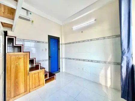 Phòng Có Gác Cửa Số Full Tiện Nghi Gần Học Viện Cán Bộ
