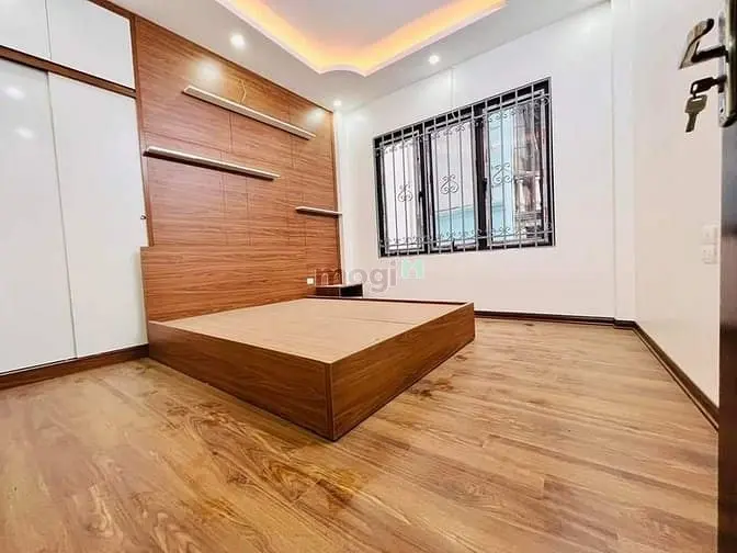 Bán Nhà Kim Giang 38M2 X5T,Dân Xây,Ở Luôn,Ngõ Rộng,Thoáng,Giá 7.28 Tỷ