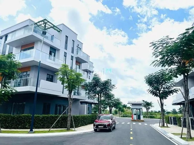 Bán Nhà Phố Góc Hoa Hậu Lovera Premier, Đường Trịnh Quang Nghị