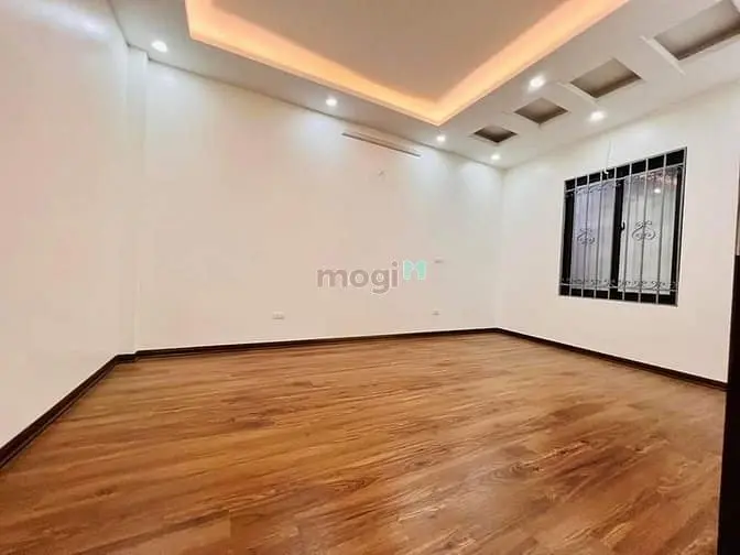 Bán Nhà Kim Giang 38M2 X5T,Dân Xây,Ở Luôn,Ngõ Rộng,Thoáng,Giá 7.28 Tỷ