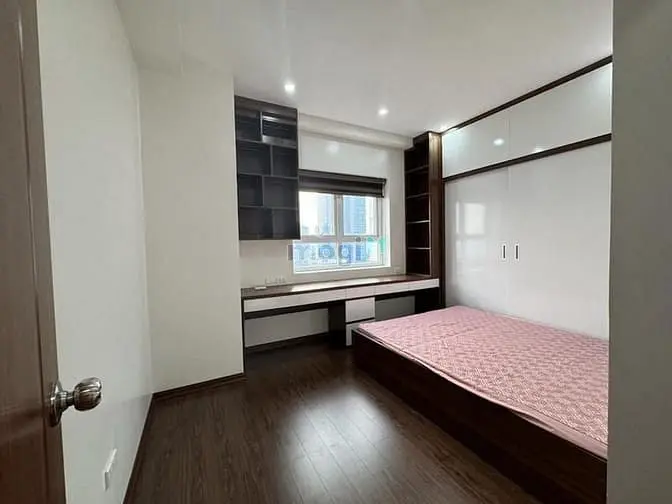 Chính Chủ Cần Bán Gấp Căn Hộ Chung Cư Nam Trung Yên