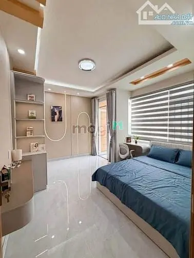 Bán Nhà Hxh Nguyễn Hiền, P4, Q3 Ngay Cxđt