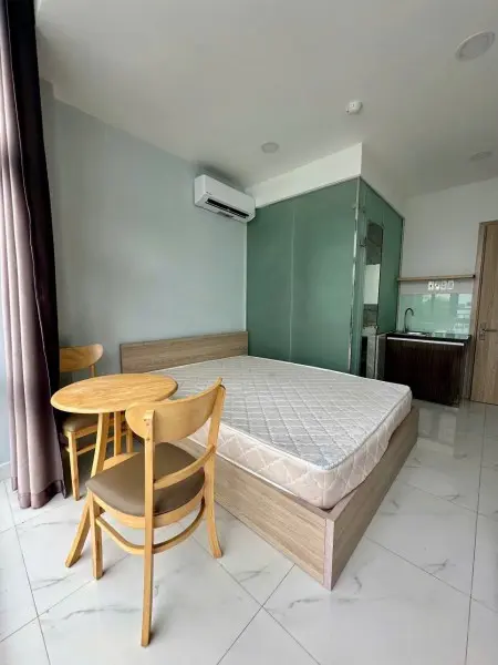 Cho Thuê Phòng 34M2 Cửa Sổ Ban Công Thoáng Mát Đón Nắng Ở Bình Thạnh Ngay Đh Hutech,Hồng Bàng,Uef