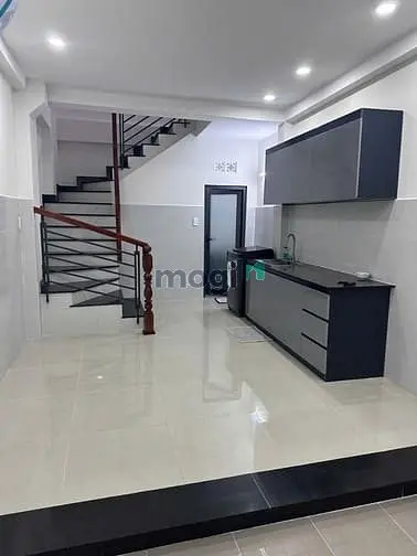 Cho Thuê Nhà Nguyên Căn Mới 100%.2Lầu 3 Tolet 2Phòng Ngủ.12Triệu