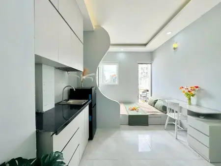 Cho Thuê Phòng 35-40M2 Full Nội Thất, Ban Công, Nguyễn Văn Cừ Quận 1