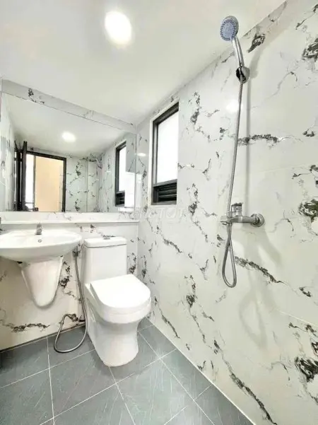 Phòng Đón Nắng Cửa Sổ Thoáng Mát Nguyễn Thị Thập 5P Tới Lotte Mark Q7