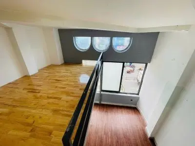 Duplex Cửa Sổ Trời Ngay Hàng Xanh