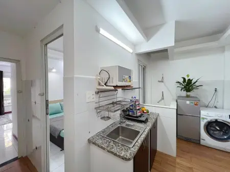 Căn Hộ Ban Công 2Pn - Bếp Riêng Full Tiện Nghi Ngay Chợ Phạm Văn Hai, Cv Hoàng Văn Thụ