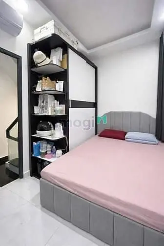 Bán Nhà Sổ Hồng Riêng Ngay Chợ Lê Văn Quới, Bình Tân: 4Mx8M Đúc 3 Tấm