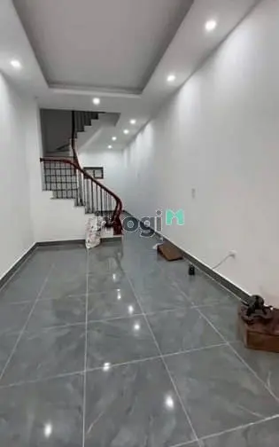 Chính Chủ Cho Thuê Nhà Riêng Mới Ngõ 3 Cù Chính Lan, Dt 40M2X 4 Tầng