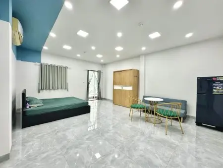 Cho Thuê Căn Hộ Full Nội Thất, Rất Rộng, Thoáng Mát 48M2 Mặt Tiền Đường Lê Văn Quới