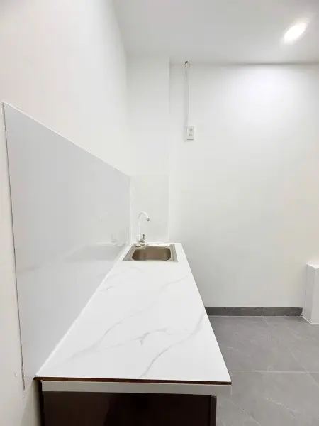 Phòng Dưới Trệt Mới Xây Giá Rẻ Có Máy Lạnh Gần Vườn Lài, Đh Nguyễn Tất Thành