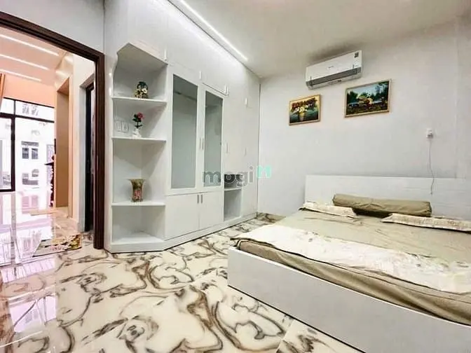 Nhà 1 Sẹc Đường Hương Lộ 2, Bình Tân: 4Mx20M 1 Lửng 3 Lầu_Có Thang Máy