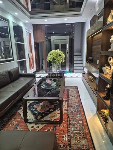 Bán Nhà Ngọc Khánh Th.kế Đẳng Cấp-Sang Trọng Duy Nhất Trong Phân Khúc