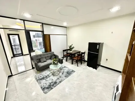 Căn Hộ 1 Phòng Ngủ – Ban Công Thoáng Mát – Bếp Tách Riêng