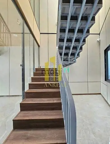 Nhà Sàn Trống Suốt - Mới Xây 37 Triệu - Phù Hợp Showroom - Văn Phòng