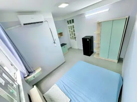 Studio Cửa Sổ Trời Ngập Ánh Sáng Tự Nhiên, Gần Cv Lê Thị Riêng, Đh Huflit, Đh Văn Lang, Giờ Giấc Tự