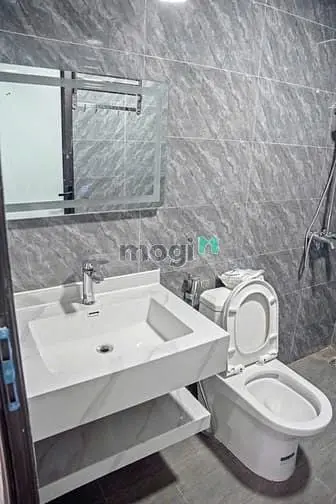 Bán Nhà Tô Hoàng Gần Phố Huế, 5P Lên Hồ Gươm, Diện Tích 20M2, 4 Tầng,