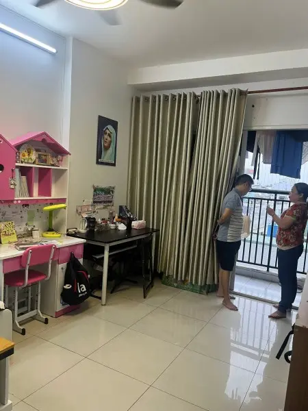 10Tr/Tháng, C/C Screc, Nội Thất, 1Pn, 1Wc, 56M2, Trường Sa, Quận 3.