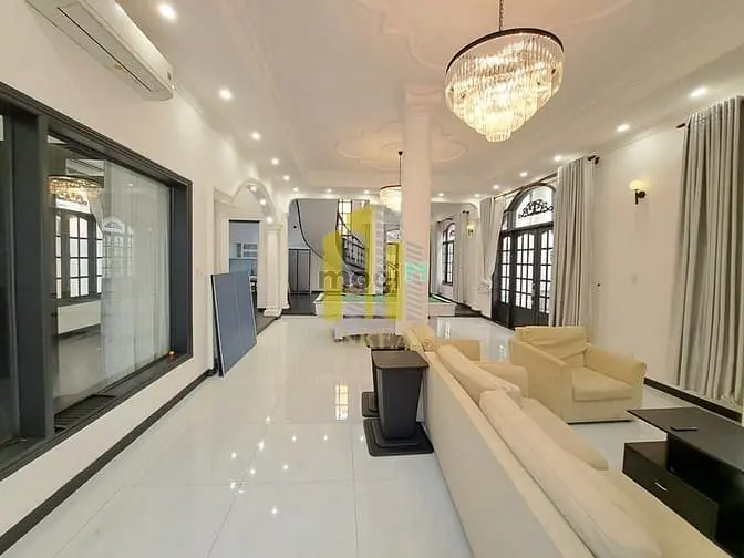 Biệt Thự Sân Vườn Thảo Điền 480M2 - Có Hồ Bơi - Giá 130 Triệu