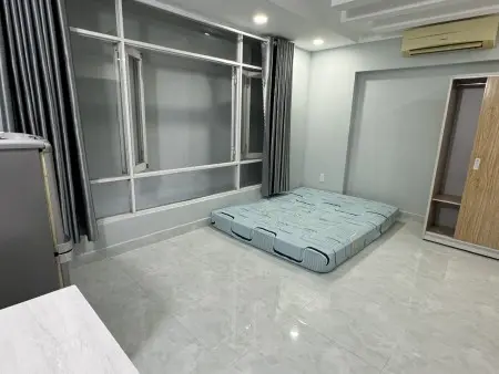 Phòng Gần Công Viên Lê Văn Tám, Đủ Tiện Nghi, Thoáng