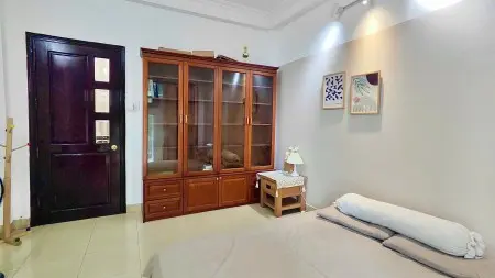 Phòng Balcon Mặt Tiền Huỳnh Khương Ninh Đakao Gần Công Viên Lê Văn Tám Gần Cầu Bông Tân Định Quận 1