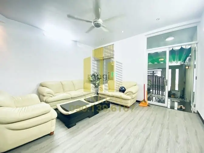 Nhà Phường Thảo Điền 3 Lầu, Sân Xe Hơi - Giá 42 Triệu