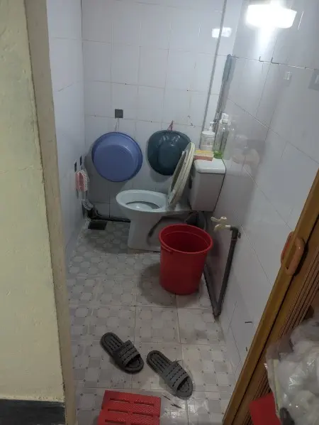 Phòng Trọ Lớn, Gần Trường Nguyễn Tất Thành, Chợ Vườn Lài