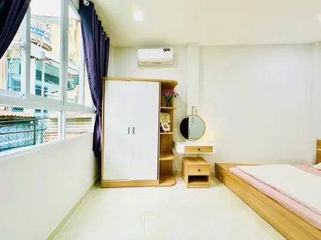 Phòng Full Nội Thất - Có Ban Công - Gần Sân Bay , Công Viên Hoàng Văn Thụl