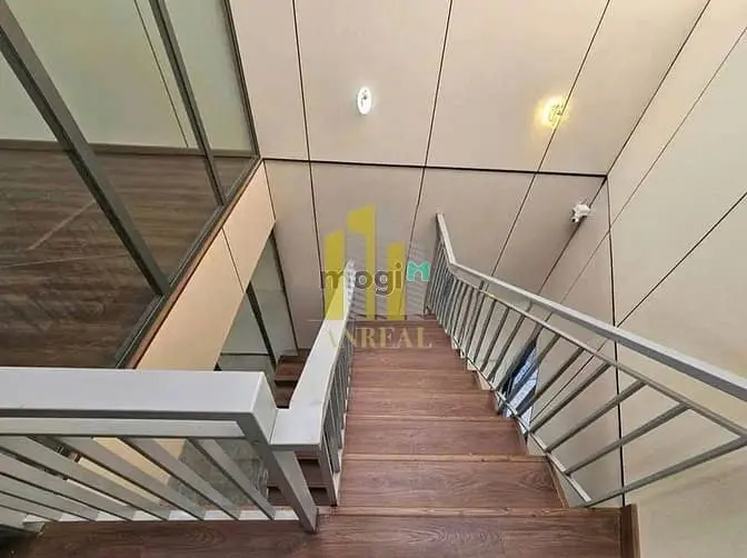 Nhà Sàn Trống Suốt - Mới Xây 37 Triệu - Phù Hợp Showroom - Văn Phòng