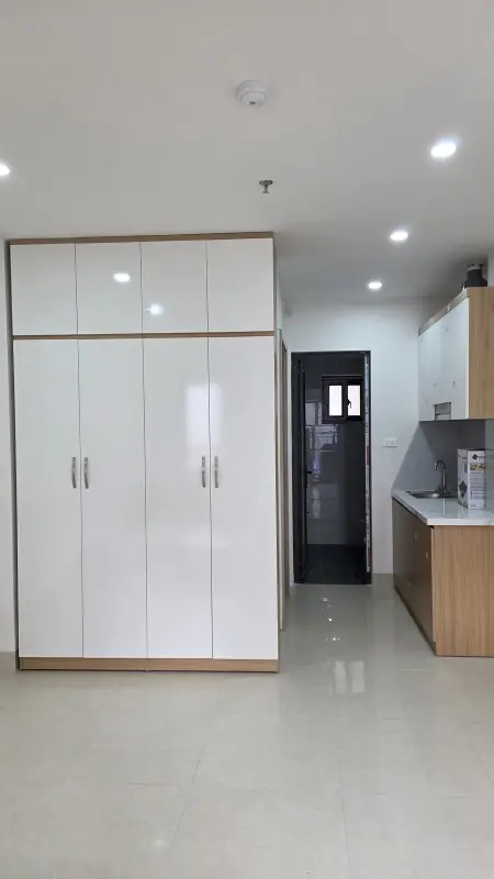 Studio 30M2 Tại Lạc Long Quân Tây Hồ (Cầu Giấy Cũ) - Siêu Thoáng - Chuẩn Pccc